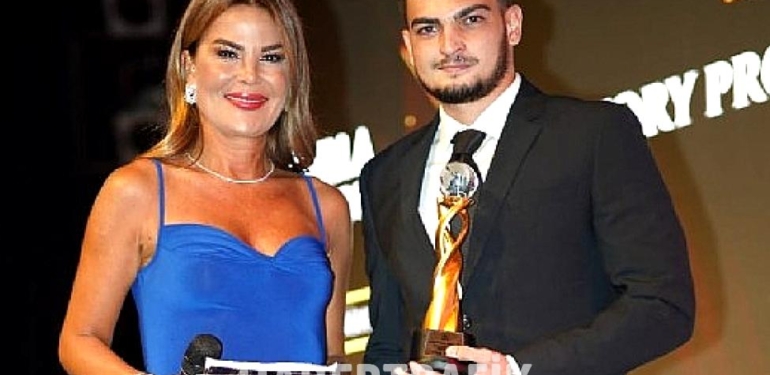 victory-professional-carein-basarisi-odul-getirdi-xYVv9HKx.jpg