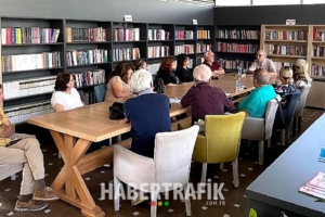 ogretmen-baskandan-bayrakliya-6-kitap-kafe-K1GfJiIC.jpg